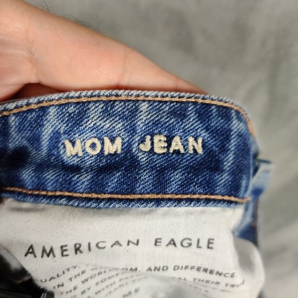 American Eagle Outfitters High Rise Blue Jeans - Picture 8 of 9